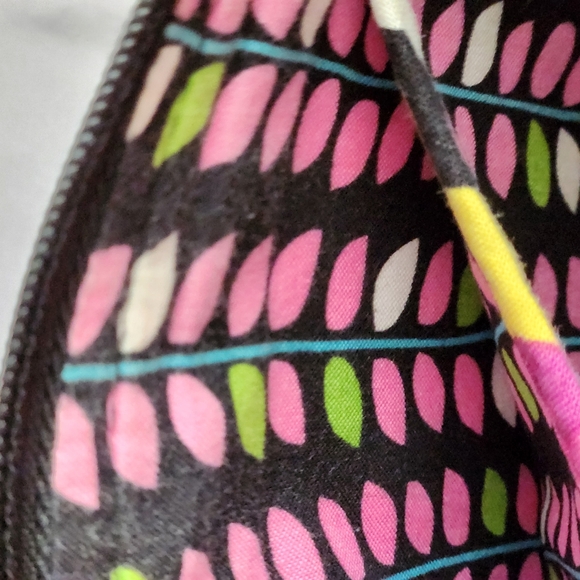 Vera Bradley Lizzy Crossbody Multicolor Floral Pattern Bag - Picture 4 of 5